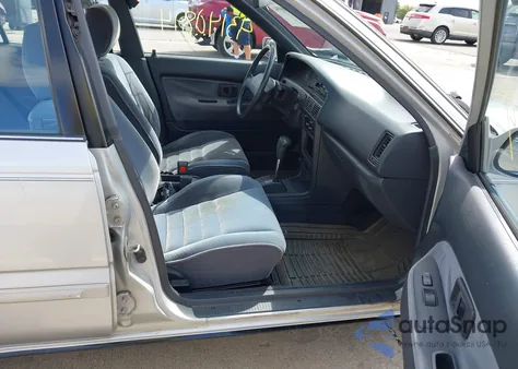 1991 Toyota Corolla Le/Dlx из США, поврежденный, VIN 1NXAE97A5MZ258498